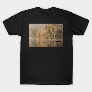 'Lone Boat, Still Loch', Loch faskally, Pitlochry. T-Shirt